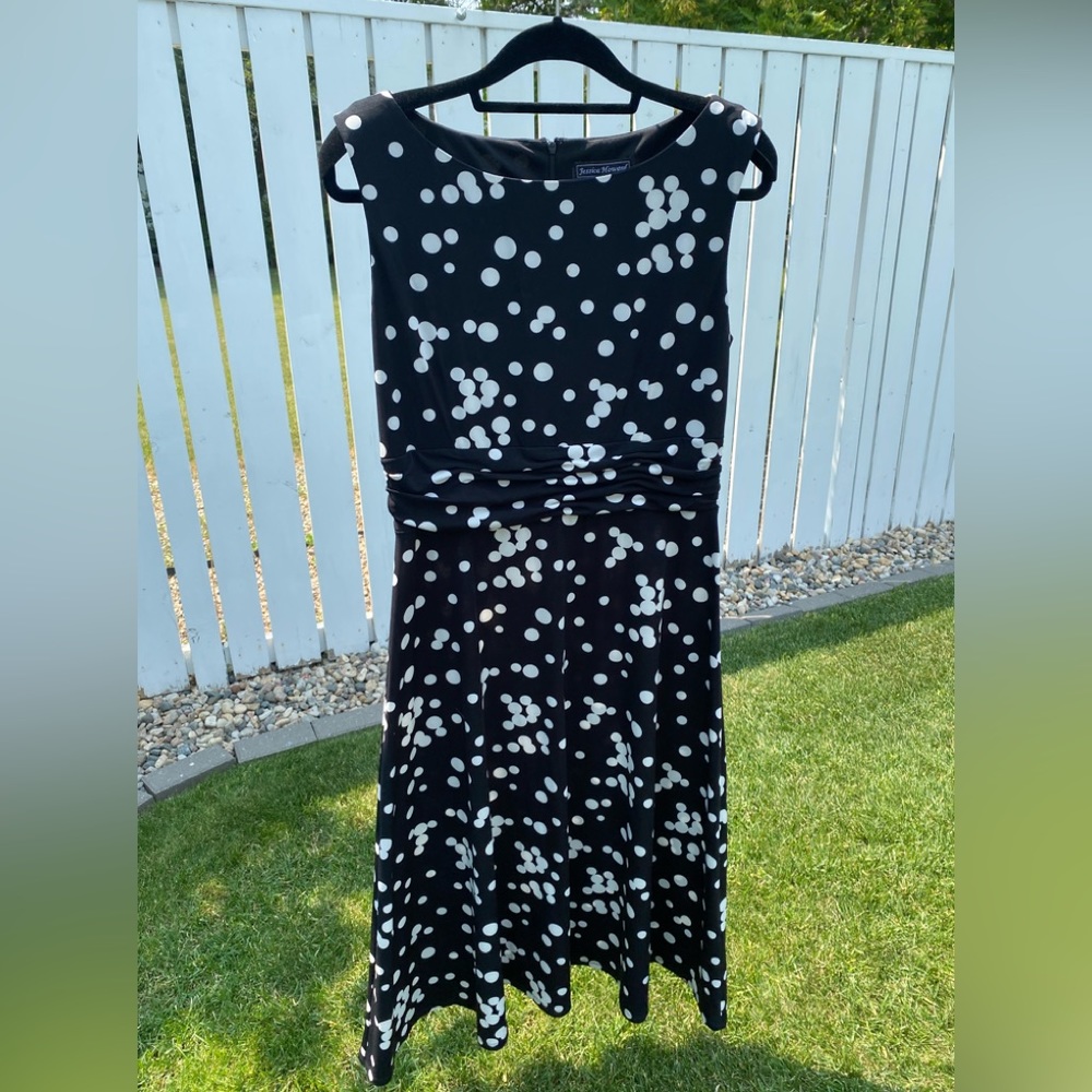 Jessica Howard dress